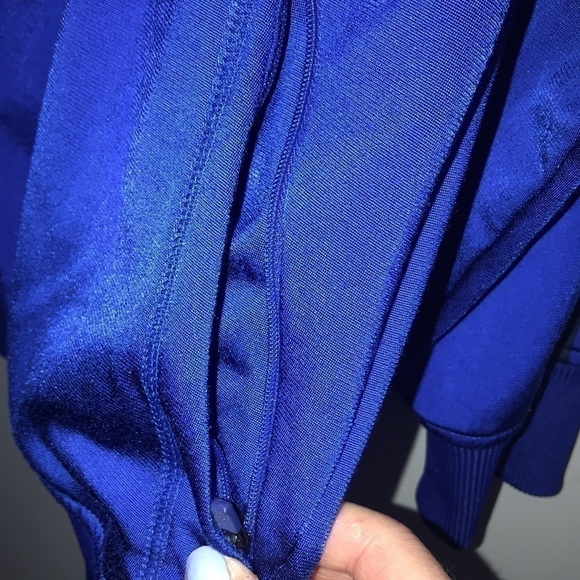 Adidas Royal Blue and Black Nylon Track Jacket Size Large - Picture 7 of 8